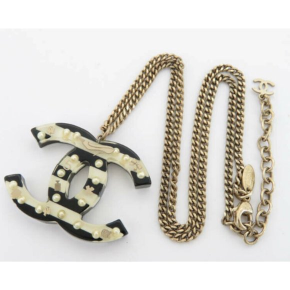 AUTH CHANEL CC LOGO STRIPED PENDANT NECKLACE - Picture 2 of 11